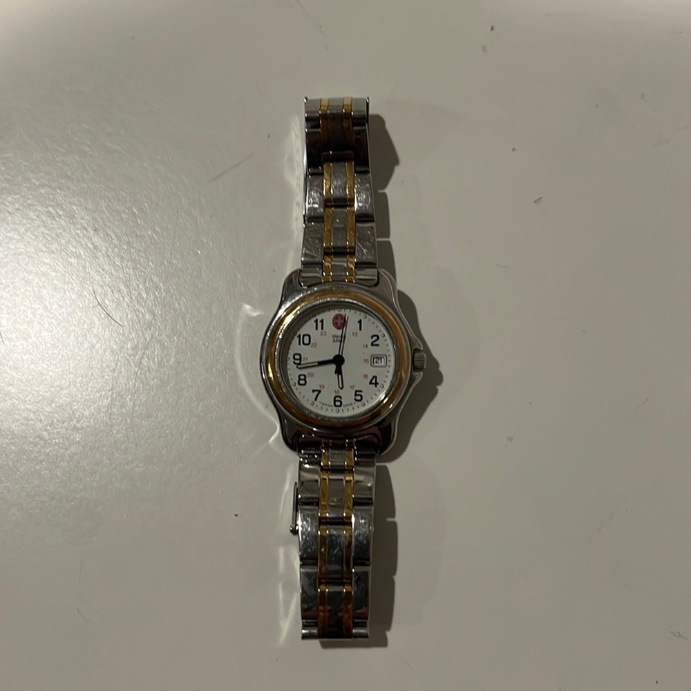 Women’s Swiss Army Silver/Gold Watch